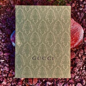 AUTHENTIC GUCCI BOX, CLEAN. MAGNETIC LID. SZ: ~14.3"X11"X5". 2 CUTS EASY TO GLUE